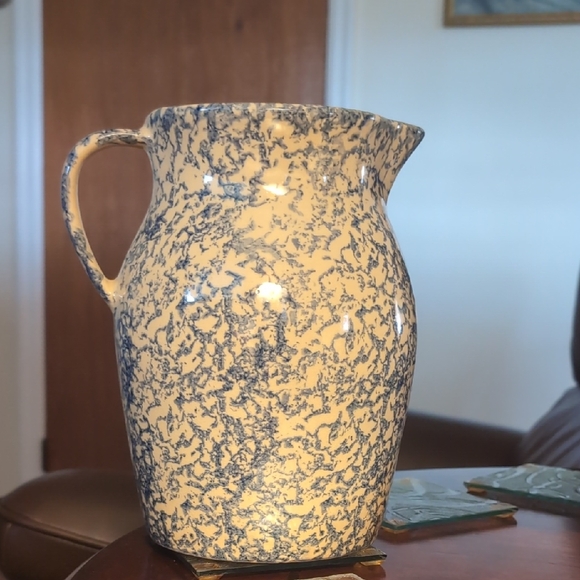 Robinson Ransbottom 2qt Ceramic Pitcher - Picture 1 of 7